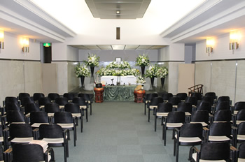 ファミリーホール港南台、南部斎場家族葬プラン・式場風景