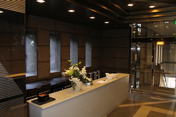 ファミリーホール港南台、南部斎場家族葬プラン・受付会計業務スペース