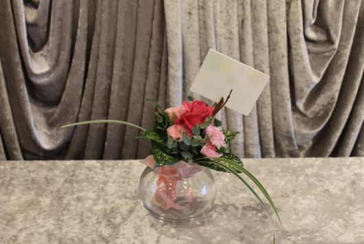 ファミリーホール港南台より棺上花のご案内