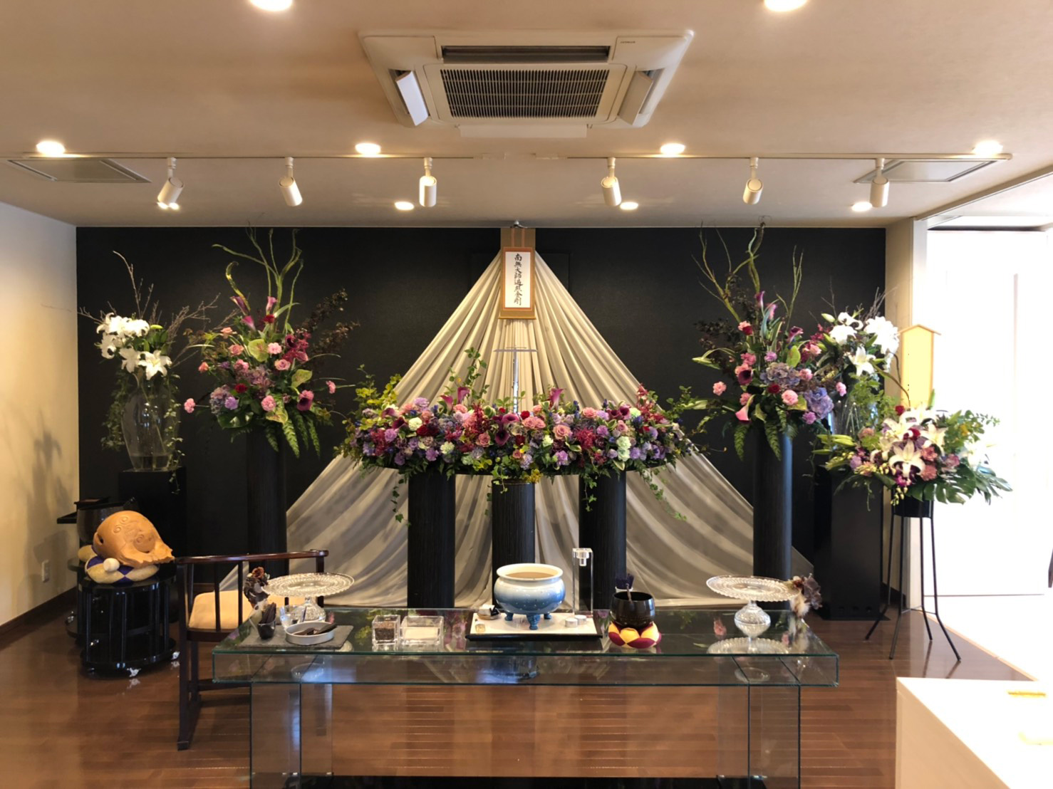 ファミリーホール港南台、オリジナルの花祭壇ご利用例